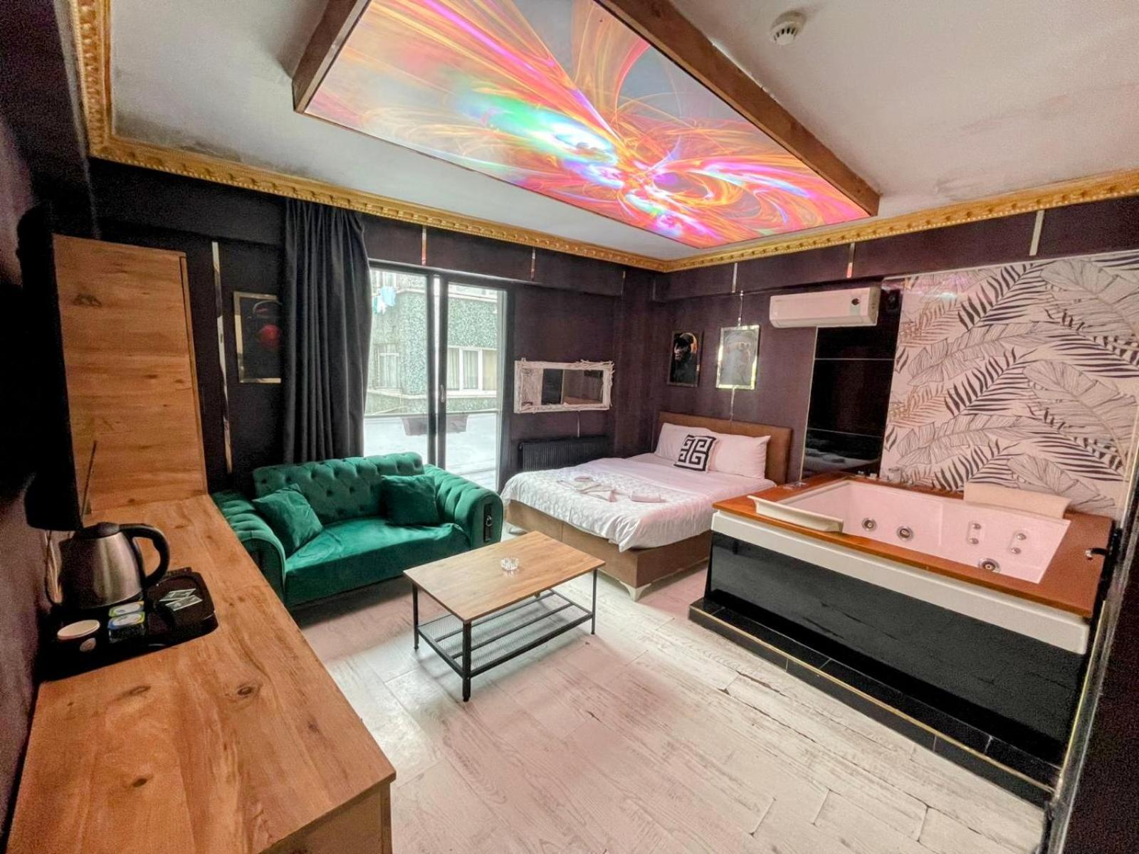 Royal Hotel Fatih Provincia di Istanbul Esterno foto