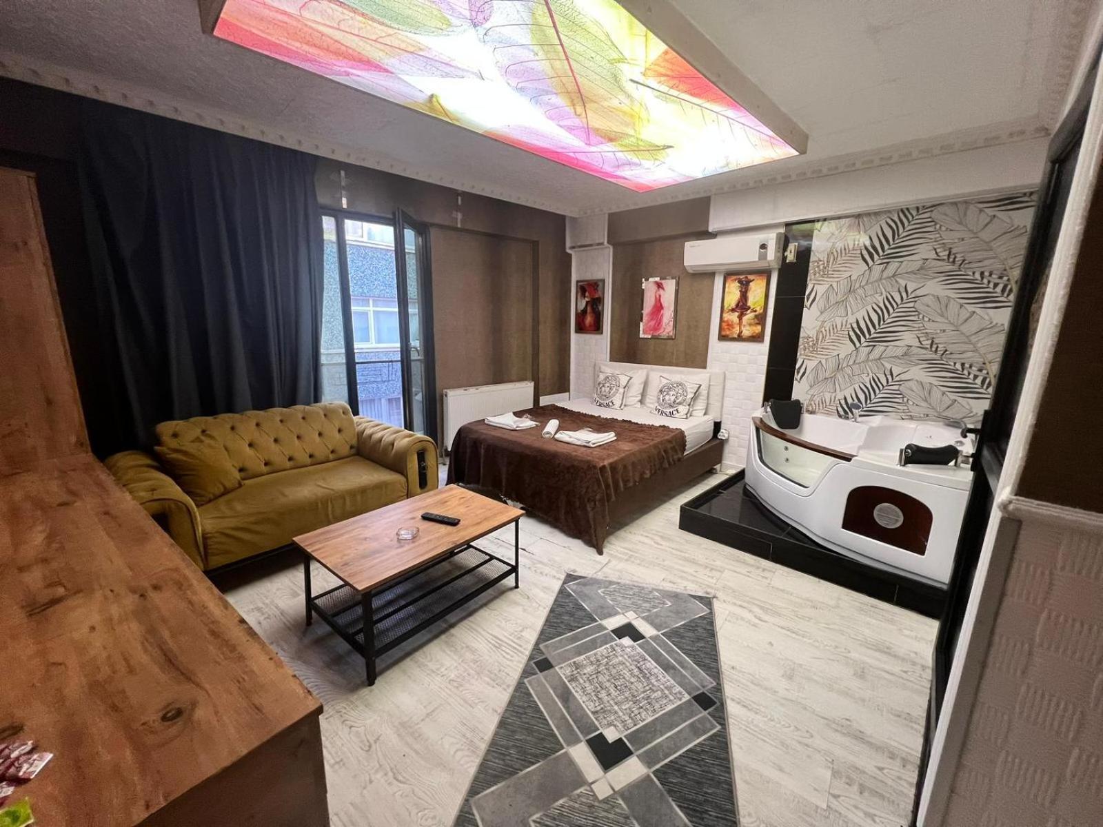 Royal Hotel Fatih Provincia di Istanbul Esterno foto